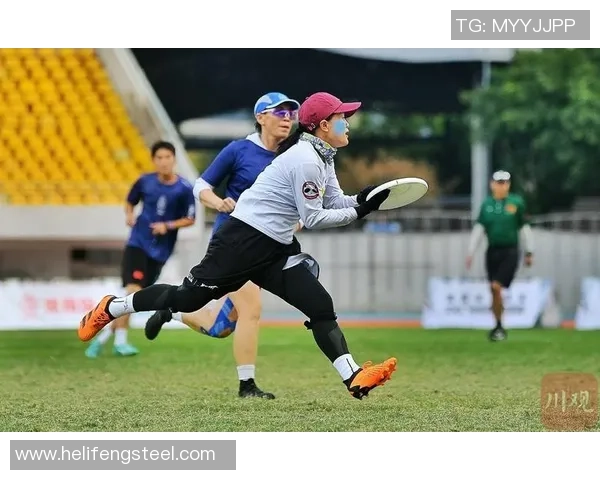 杭州飞盘队在世界攀岩锦标赛中的团队协作表现精彩点评与分析